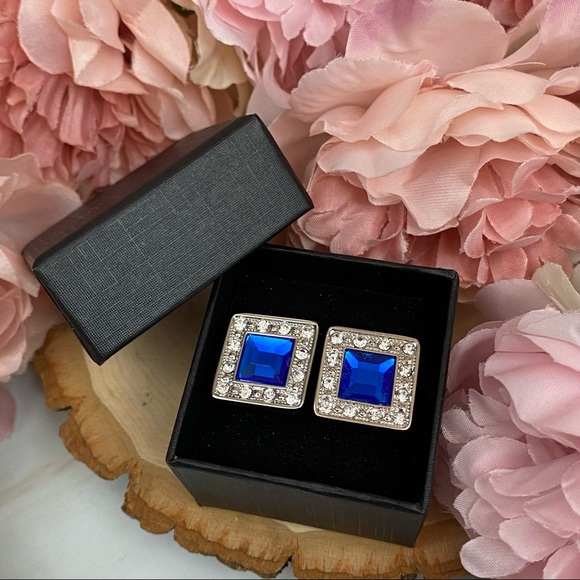 Elegant Blue Kyanite and Silver Crystal Square Cufflinks - Picture 13 of 16